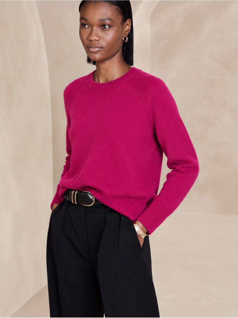 Banana Republic Magenta Pink Crewneck Sweater — NWT — Size S